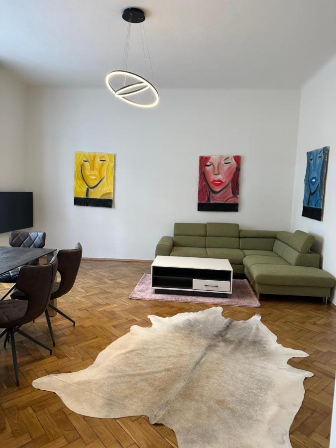 Artliving Apartment-Top 3 Self Check-In กราซ ภายนอก รูปภาพ