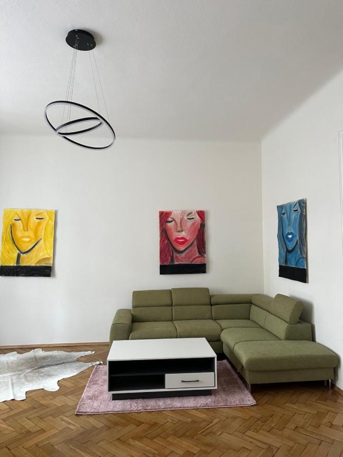 Artliving Apartment-Top 3 Self Check-In กราซ ภายนอก รูปภาพ